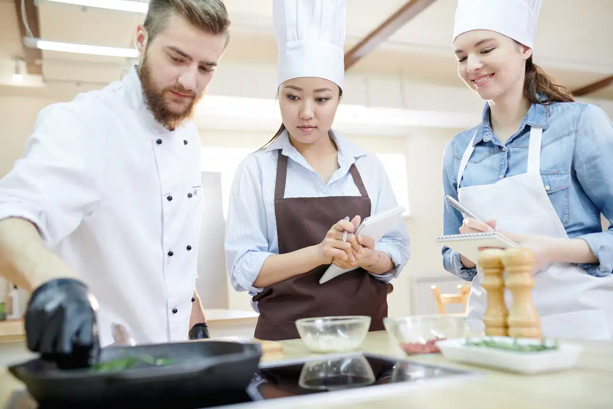 À qui offrir un cours de cuisine ?
