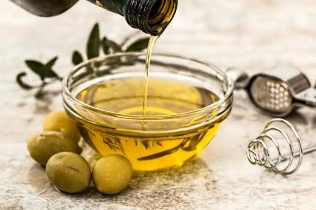 Les secrets de la cuisine méditerranéenne : l’importance de l’huile d’olive italienne