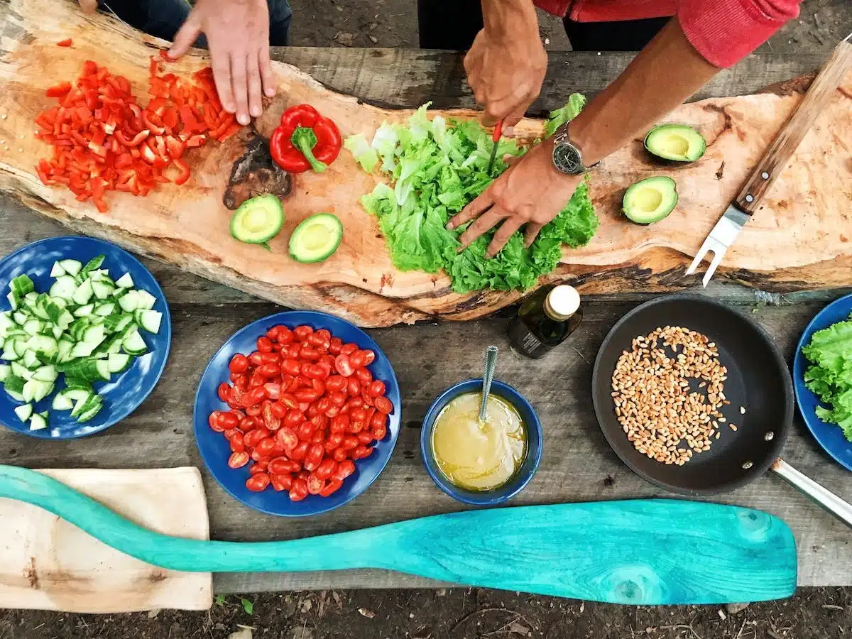 Cuisiner plus durablement : réduire son impact environnemental sans sacrifier le plaisir en cuisine