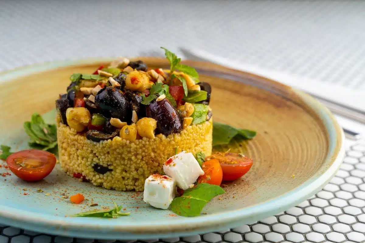 Vin et couscous : les combinaisons à éviter à tout prix