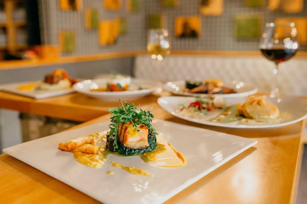 Découvrez les restaurants qui raviront vos papilles dès maintenant !